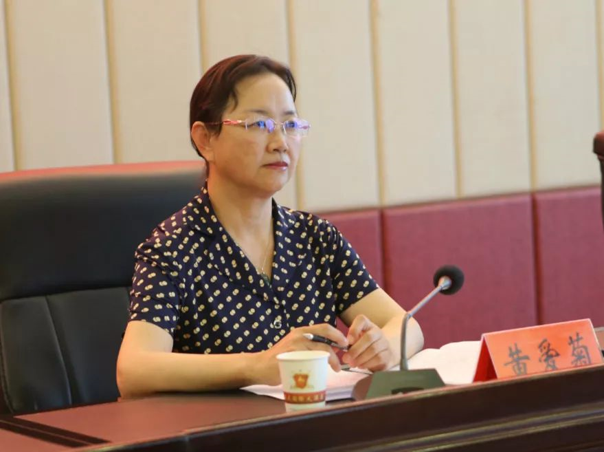 1560592405640349.png huang.png