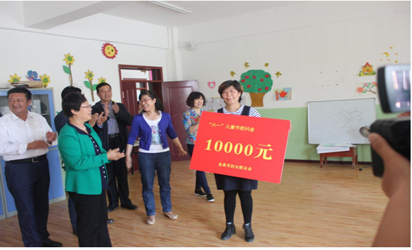 QQ截图20160601181556.png QQ截图20160601181556.png