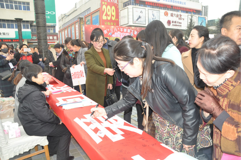 DSC_0138_meitu_24.jpg DSC_0138_meitu_24.jpg