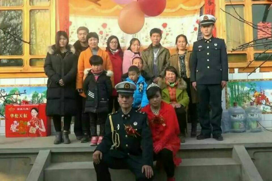 严新梅_副本.jpg 严新梅_副本.jpg