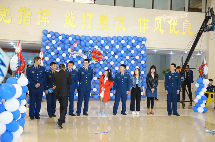 主持人现场设定游戏规则_副本.jpg 主持人现场设定游戏规则_副本.jpg