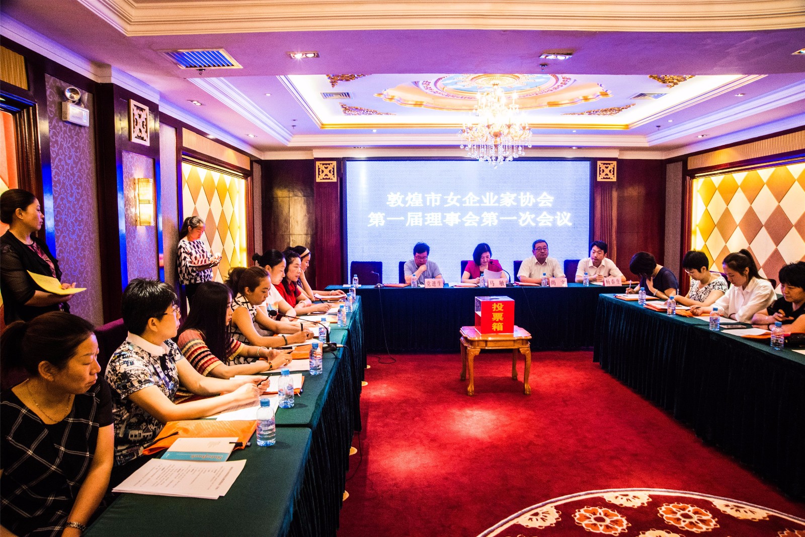 02_conew1.jpg 02_conew1.jpg