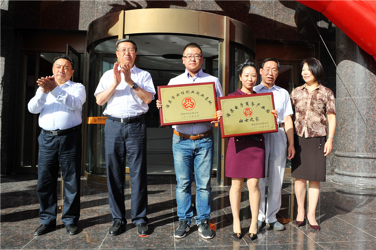 市妇联活动拍(20160722杨阳 摄) (3).JPG