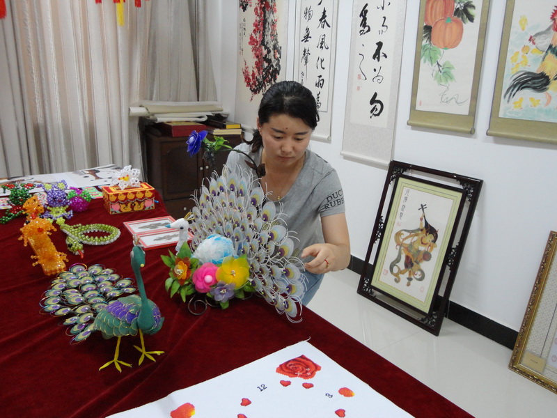 整理手工作品丝网花拖尾孔雀 (2).JPG