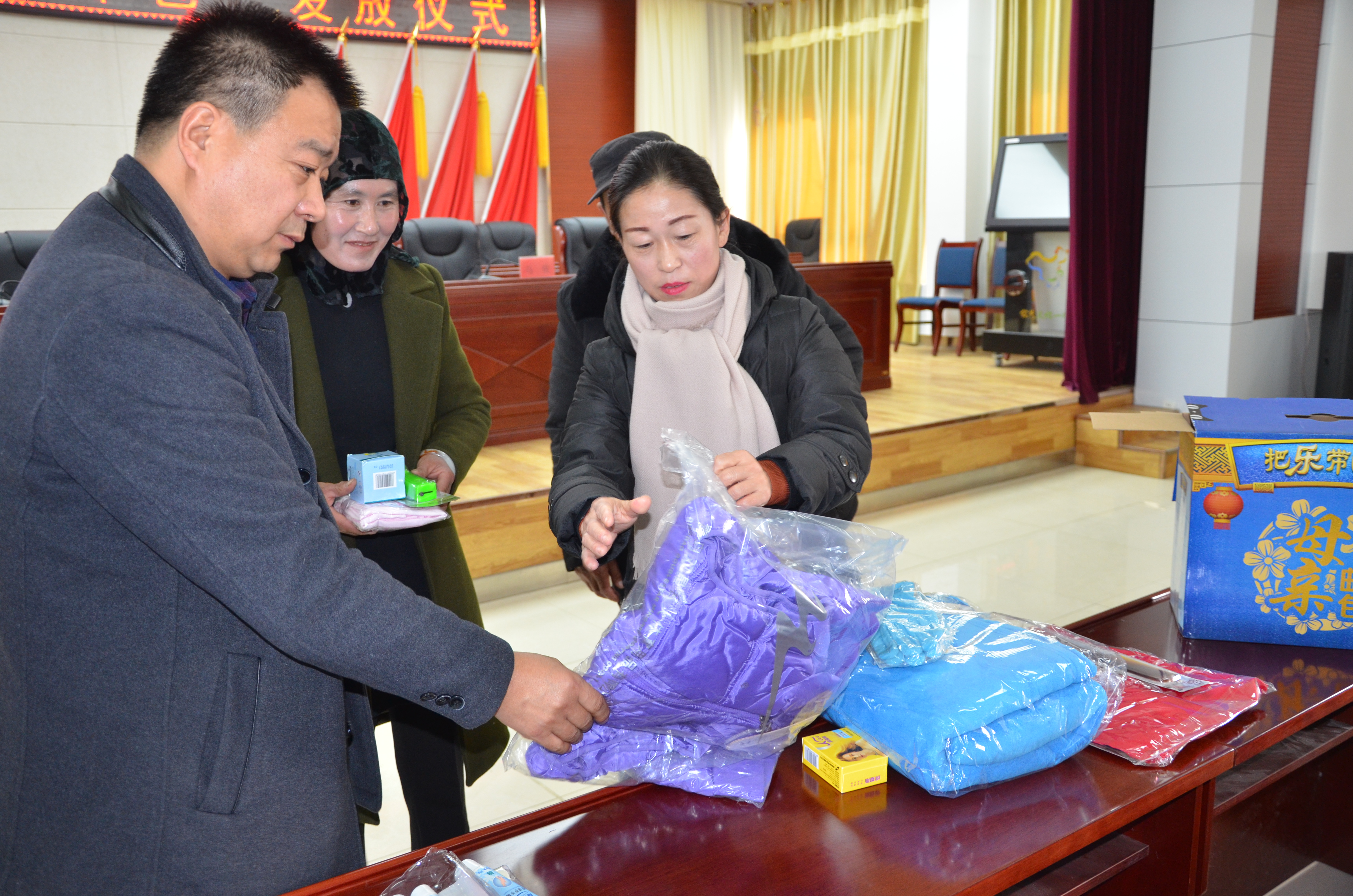 DSC_0701.JPG DSC_0701.JPG