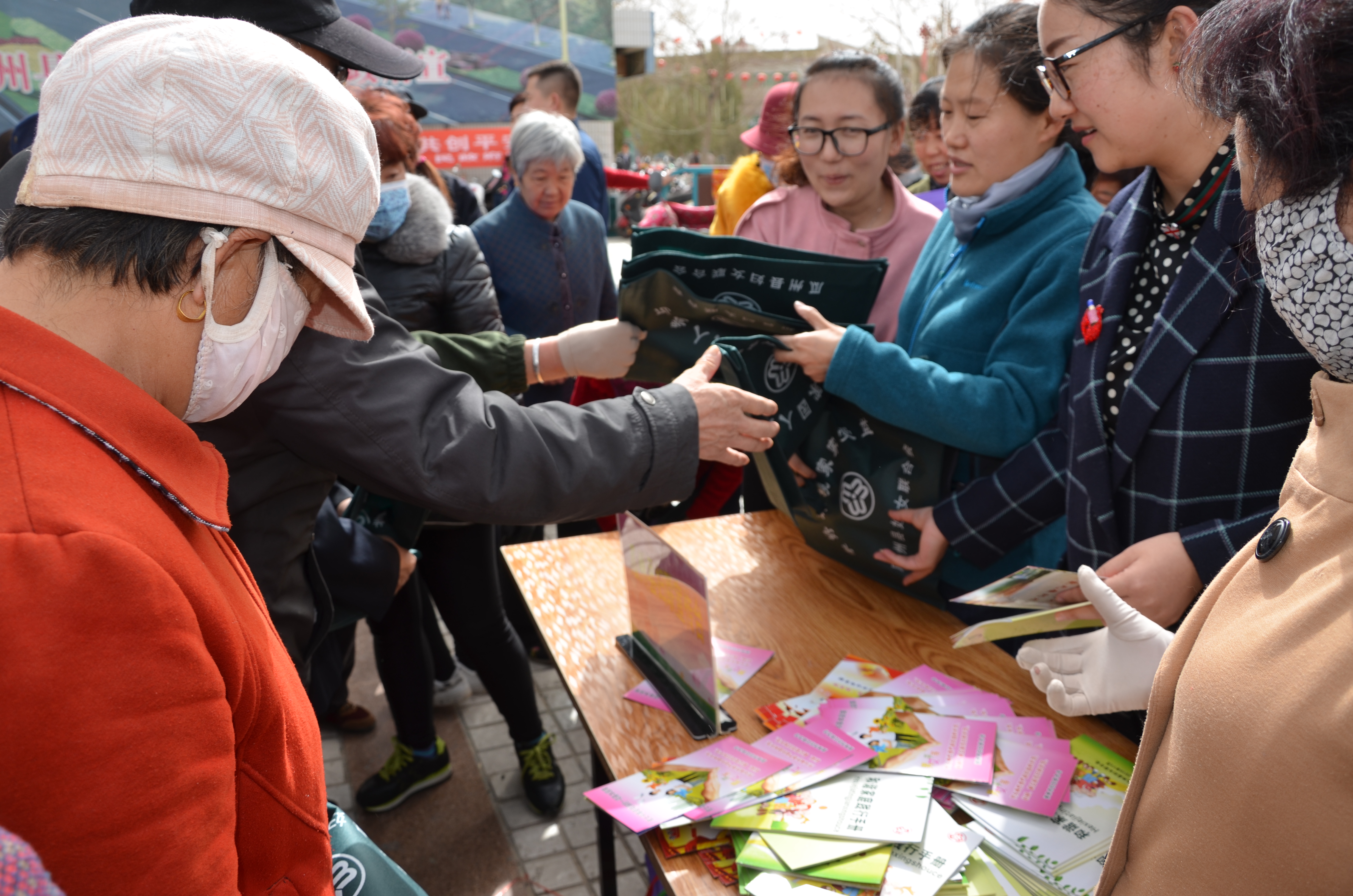 DSC_2023.JPG DSC_2023.JPG