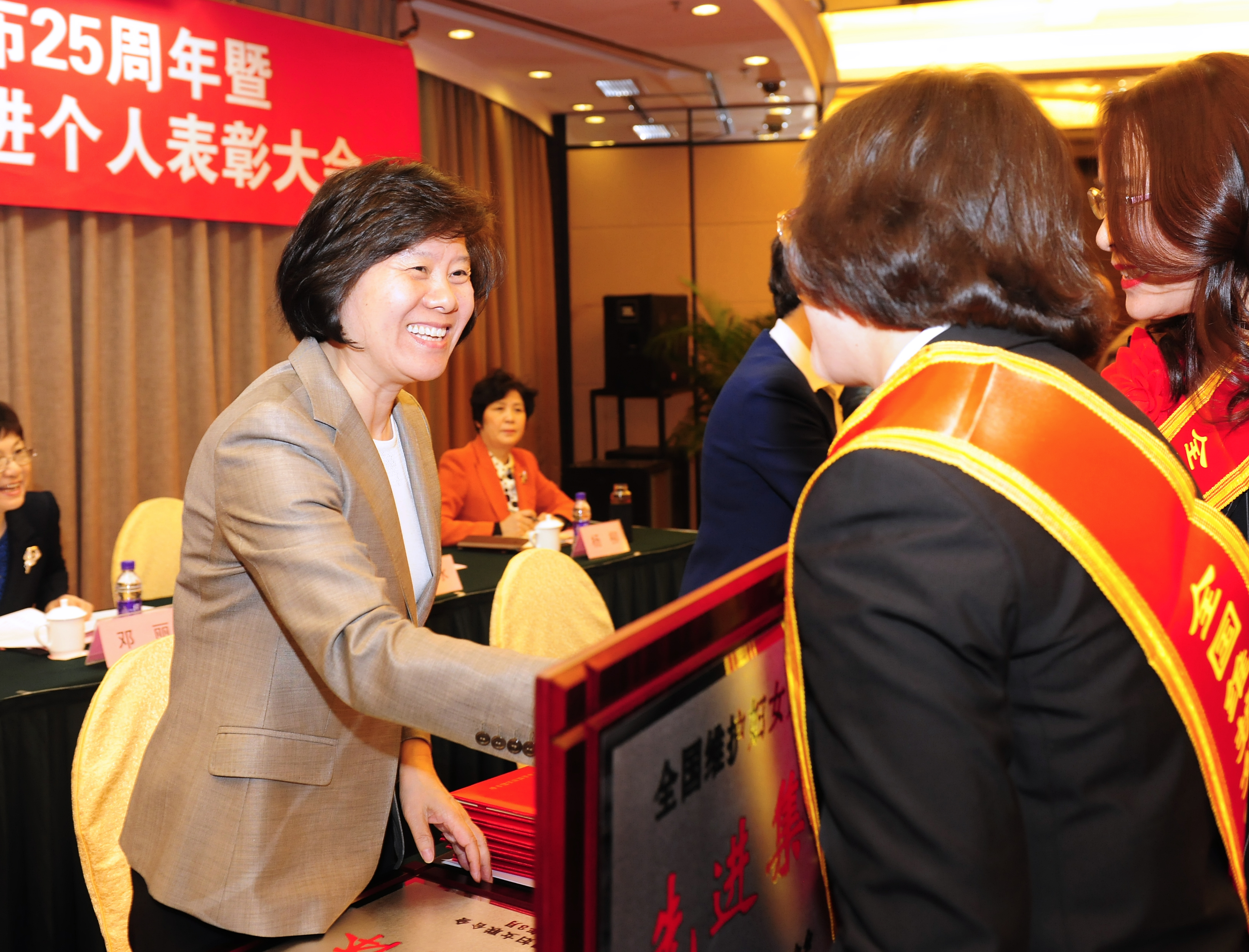 _28F9904.JPG _28F9904.JPG