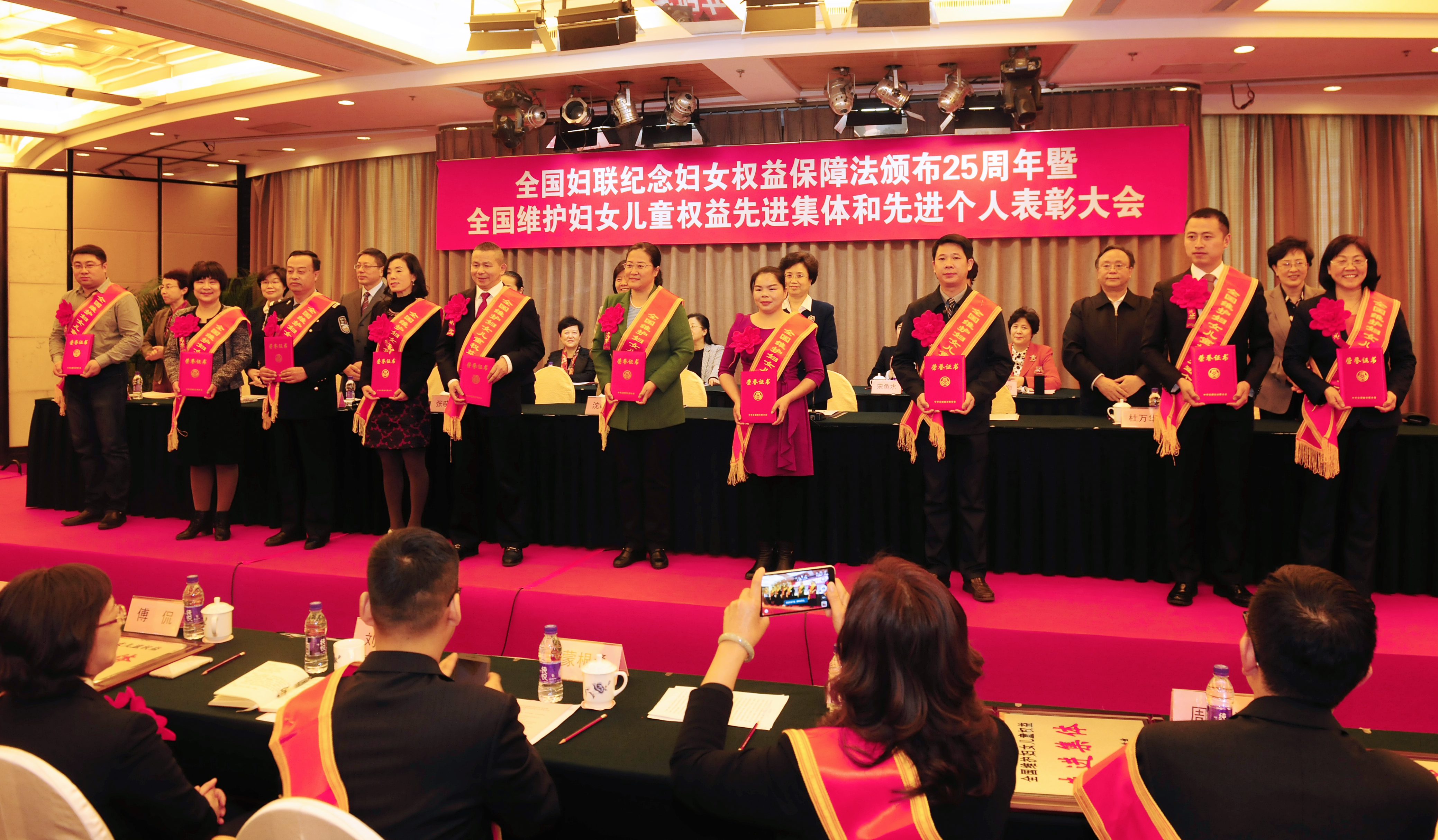 _28F9946.JPG _28F9946.JPG