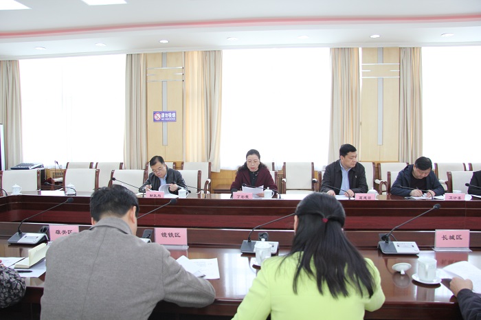 4.9  嘉峪关市召开全市第三次妇女病普查工作动员部署会议 (2) - 副本.JPG