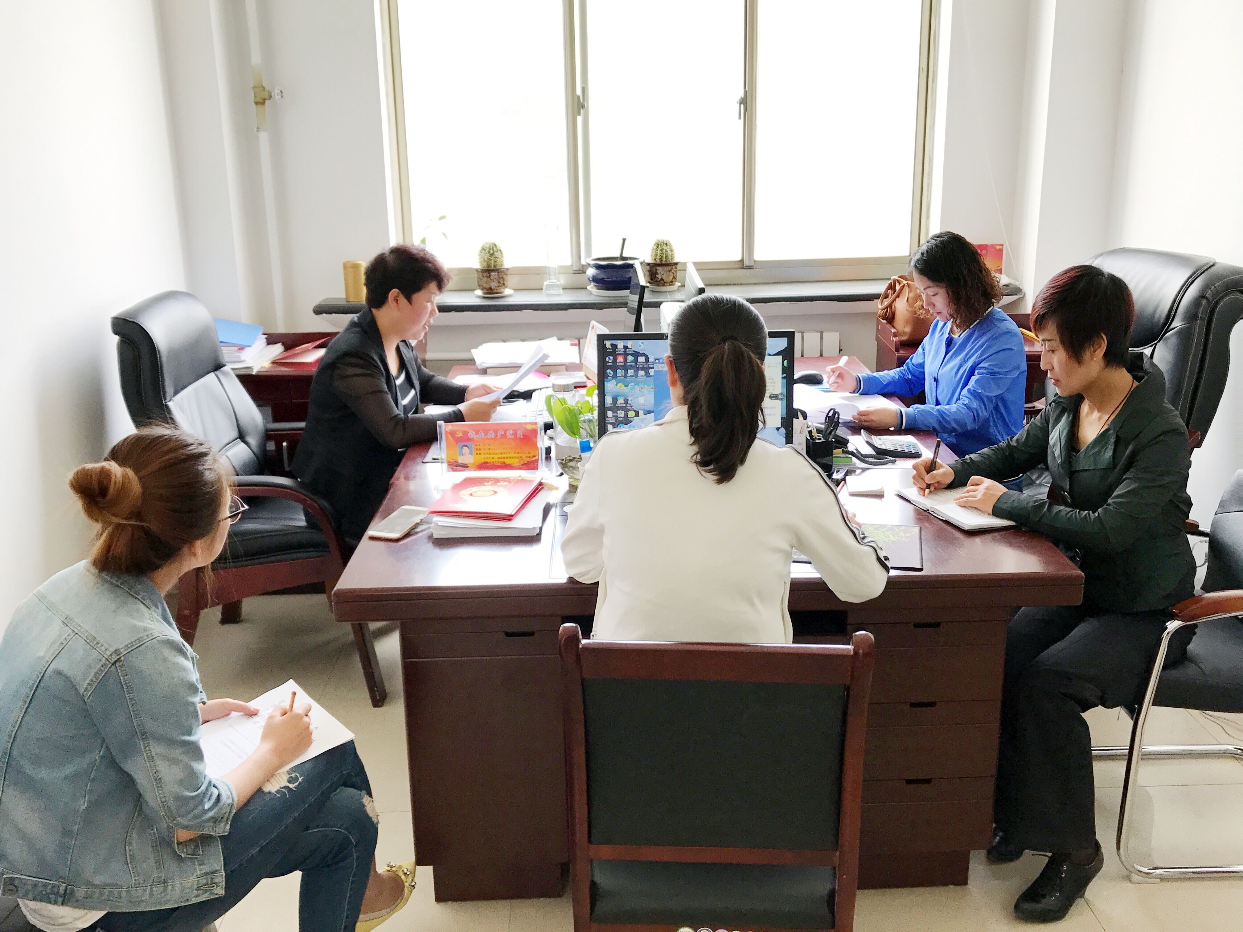 妇联学习省第十三次会议.jpg 妇联学习省第十三次会议.jpg