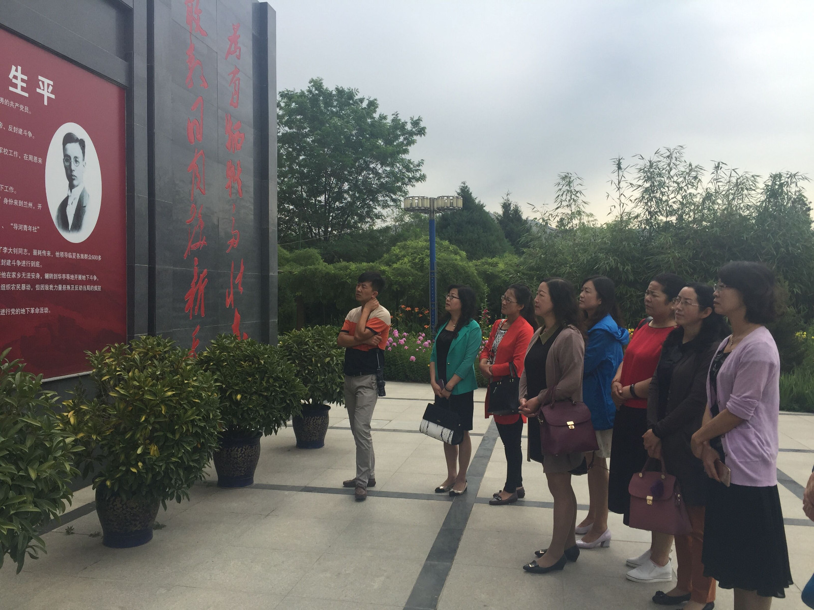 QQ图片1.jpg QQ图片1.jpg