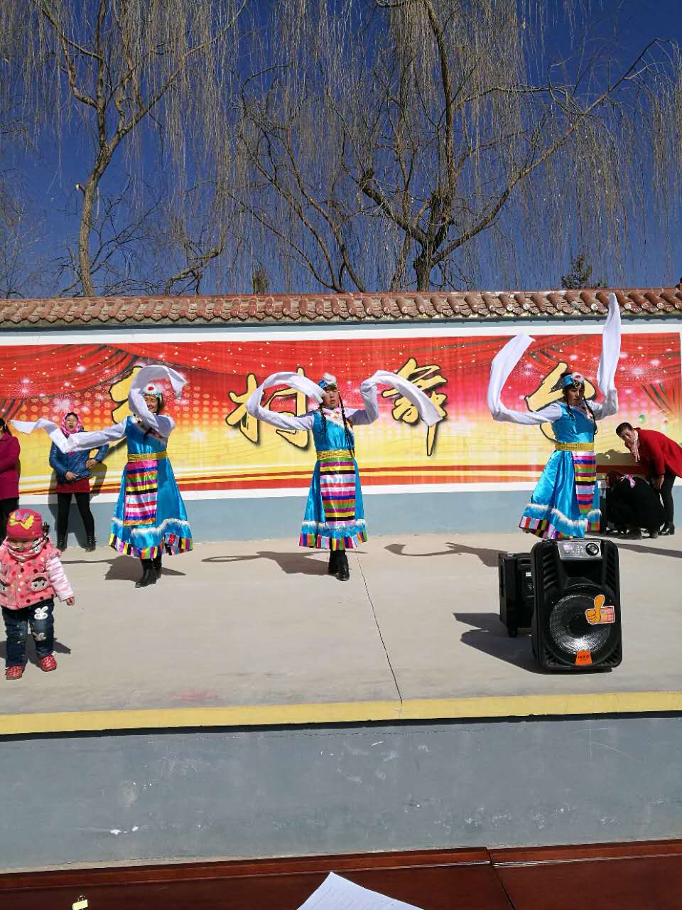 3月8文艺汇演1.jpg 3月8文艺汇演1.jpg