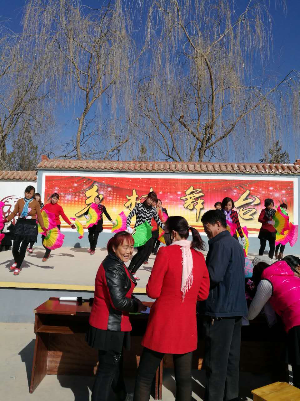 3月8文艺汇演3.jpg 3月8文艺汇演3.jpg